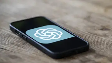 Uso de ChatGPT en un móvil Uso de ChatGPT en un móvil